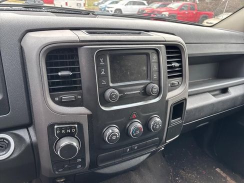 Used 2017 RAM 1500 Express image 16