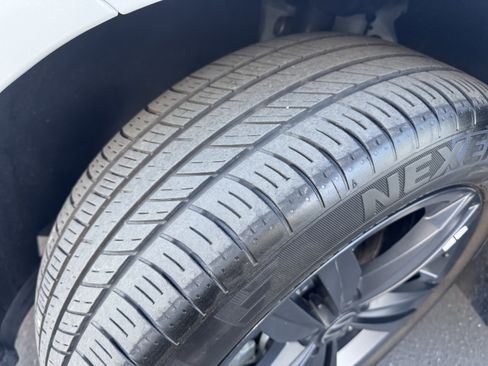 Used 2024 Volkswagen Jetta SE w/ Panoramic Sunroof Package image 13