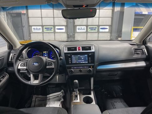 Used 2017 Subaru Legacy 2.5i Premium AWD/4WD image 40