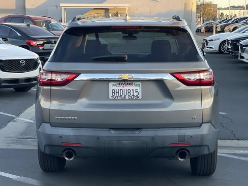 Used 2019 Chevrolet Traverse LT FWD image 4