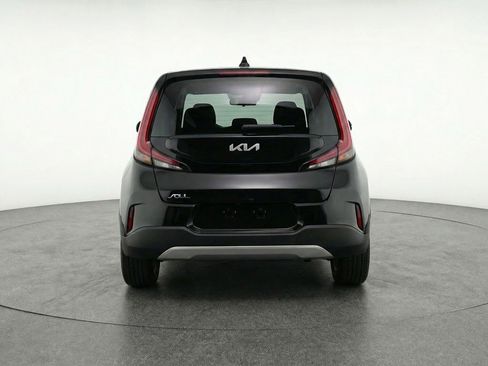 Used 2025 Kia Soul LX w/ LX Technology Package image 7