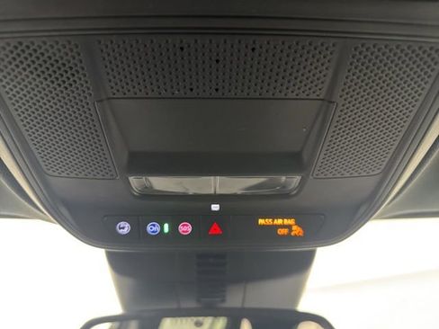 Used 2025 Buick Enclave Preferred image 23