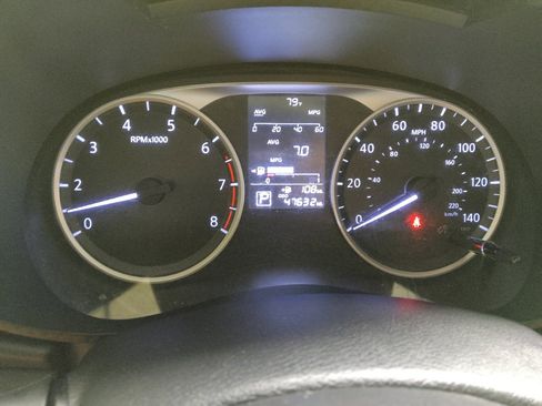 Used 2024 Nissan Versa S w/ Trunk Package FWD image 23