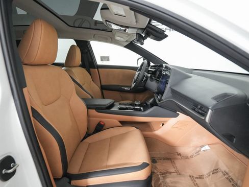 Certified 2025 Lexus RZ 300e w/ Accessory Package (2T) FWD image 19