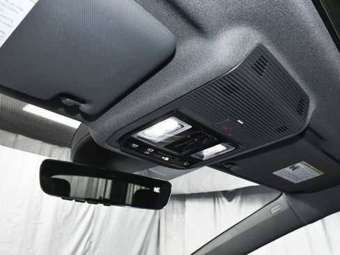 Used 2024 Audi Q4 e-tron Premium Plus w/ Premium Plus image 38