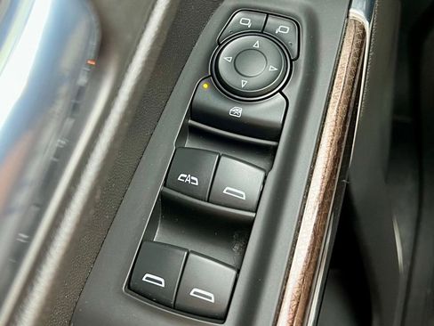 Used 2021 Chevrolet Silverado 1500 RST image 24