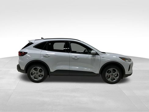 Used 2025 Ford Escape ST-Line Select w/ Tech Pack #1 AWD/4WD image 4