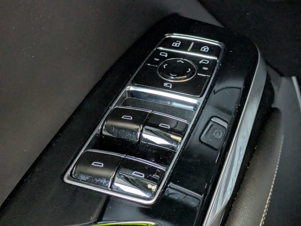 Used 2025 Cadillac Escalade V AWD/4WD image 30