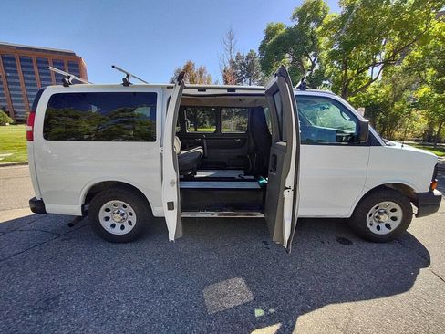 Used 2014 Chevrolet Express 1500 LS image 21
