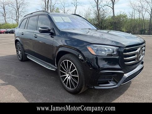 Certified 2025 Mercedes-Benz GLS 580 4MATIC image 4