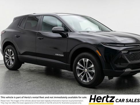 Used 2025 Chevrolet Equinox LT image 1