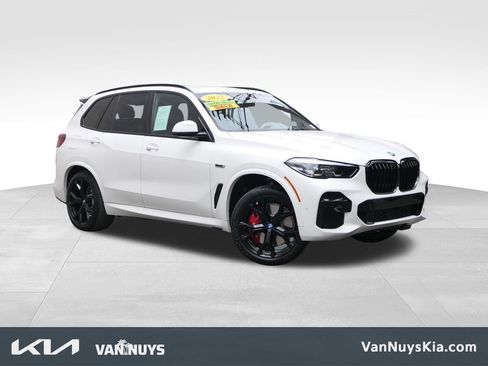 Used 2022 BMW X5 xDrive45e w/ M Sport Package AWD/4WD image 1