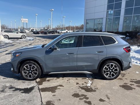 Used 2025 BMW X1 xDrive28i w/ Technology Package image 9