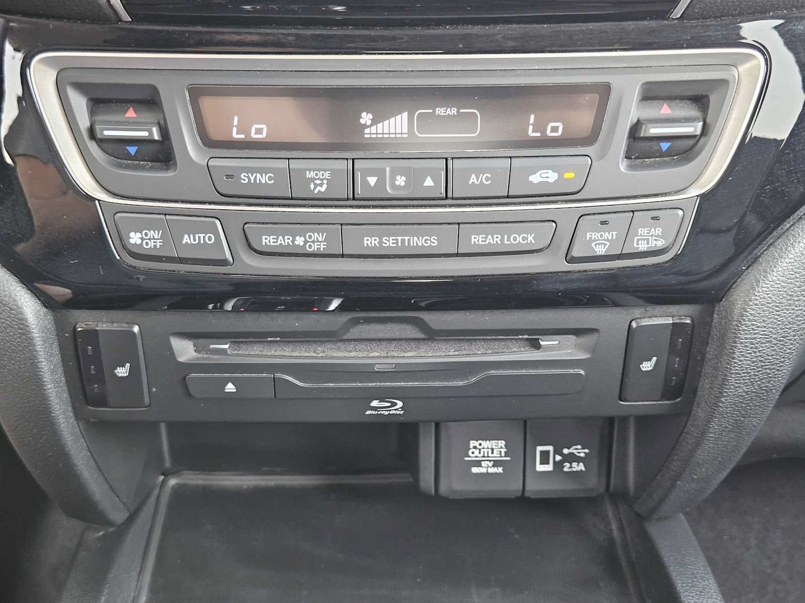 Used 2022 Honda Pilot Touring image 19