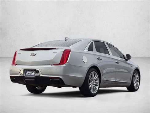 Used 2019 Cadillac XTS Luxury FWD image 11