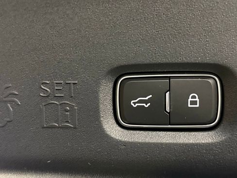 New 2026 Lincoln Navigator Reserve w/ Jet Appearance Package AWD/4WD image 28