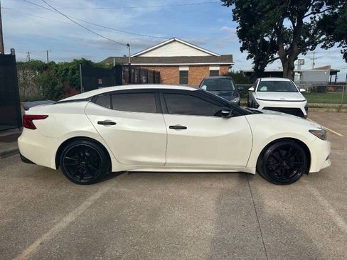 Used 2016 Nissan Maxima SR FWD image 10