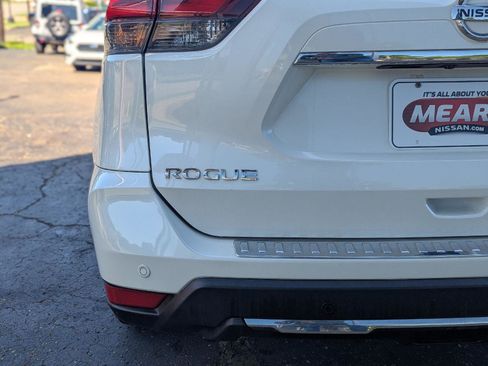 Used 2023 Nissan Rogue SV AWD/4WD image 11
