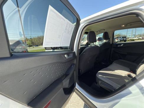 Used 2020 Ford Escape SE FWD image 24