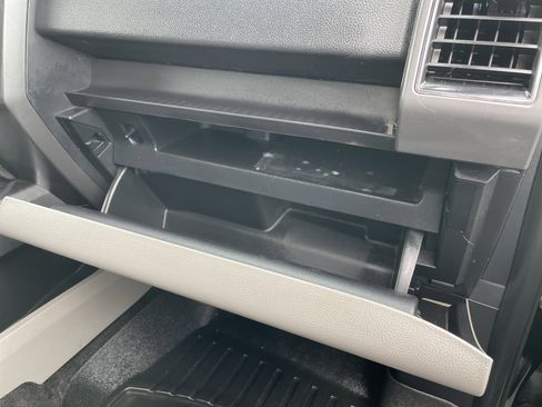 Used 2017 Ford F150 XLT w/ Equipment Group 302A Luxury image 37