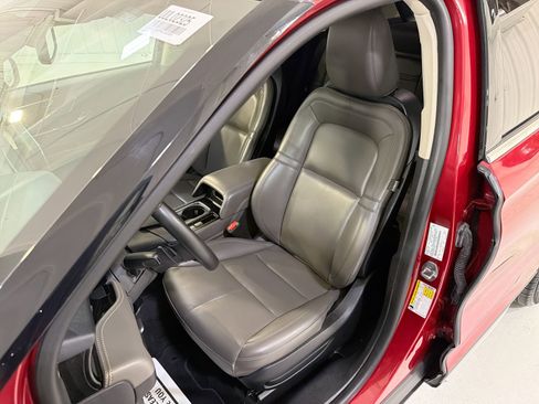 Used 2023 Lincoln Corsair FWD image 10