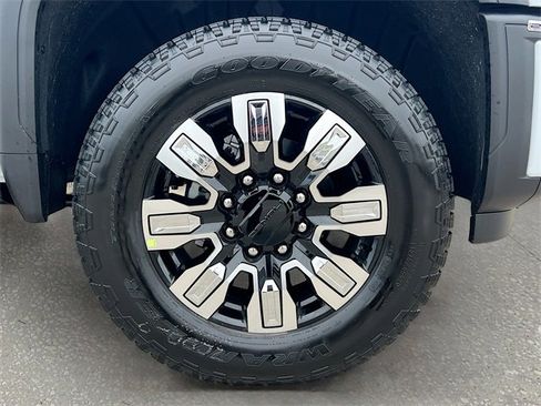 New 2026 GMC Sierra 2500 Denali w/ Denali Reserve Package image 19