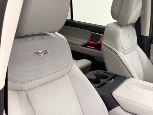 New 2026 Ford Expedition Platinum w/ Platinum Ultimate Package image 11