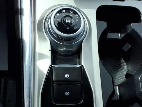 Used 2021 Ford Explorer XLT w/ Equipment Group 202A AWD/4WD image 19