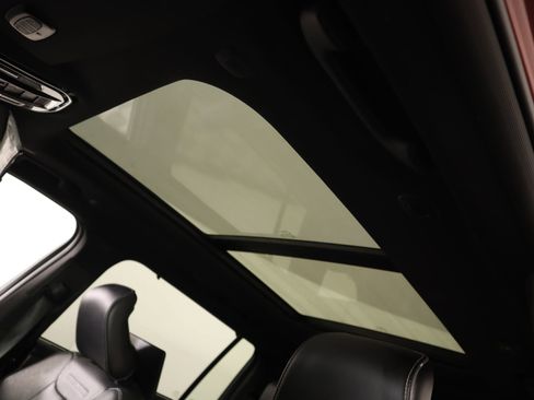 Used 2024 Jeep Grand Cherokee L Overland w/ Luxury Tech Group IV image 18