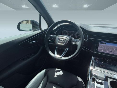 Certified 2025 Audi Q7 2.0T Premium AWD/4WD image 11
