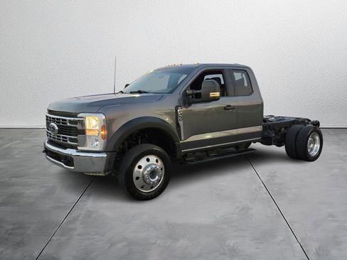 Used 2024 Ford F450 XLT image 2