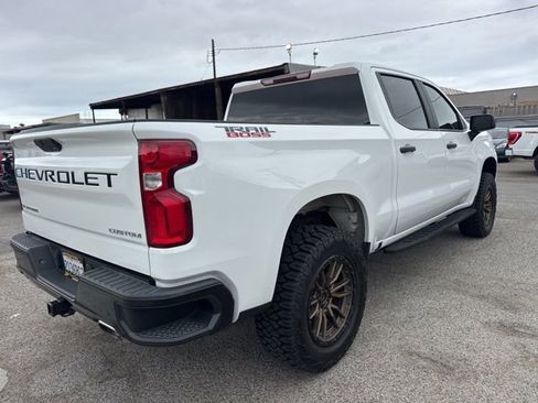 Used 2020 Chevrolet Silverado 1500 Custom Trail Boss w/ Custom Convenience Package AWD/4WD image 5