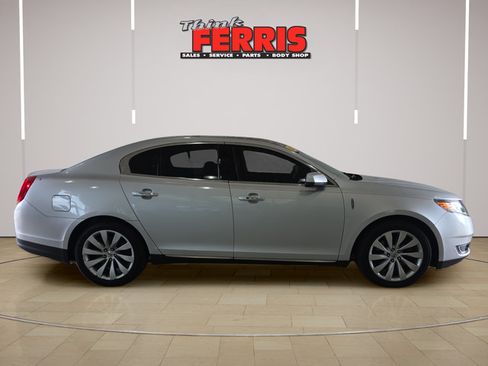Used 2016 Lincoln MKS FWD image 4