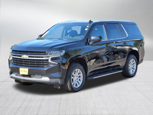Used 2024 Chevrolet Tahoe LT image 3