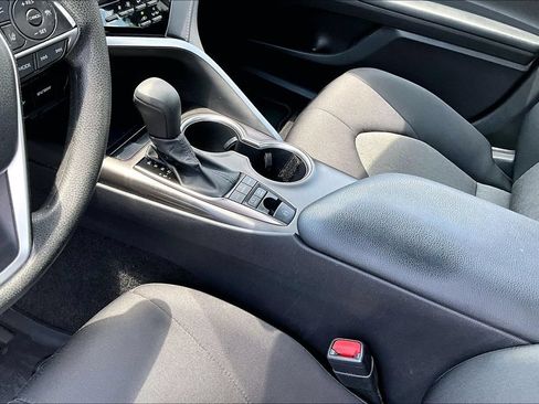 Used 2021 Toyota Camry LE w/ Protection Package (Q2) (TMS) FWD image 16