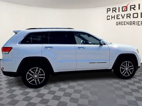 Used 2018 Jeep Grand Cherokee Limited AWD/4WD image 9