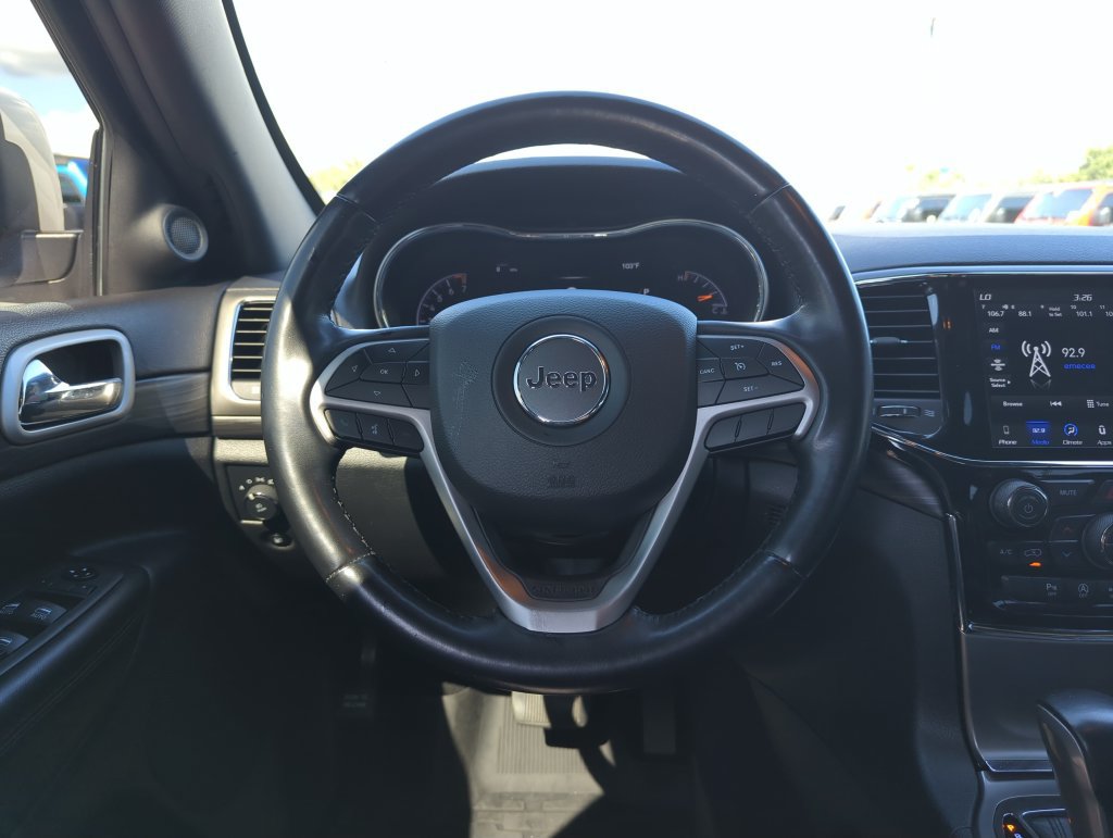 Used 2021 Jeep Grand Cherokee Laredo X AWD/4WD image 16