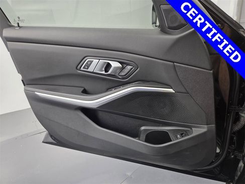 Certified 2022 BMW 330i Sedan w/ Convenience Package image 34