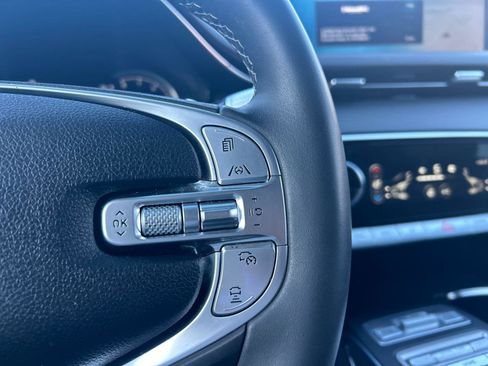 Used 2023 Genesis GV70 2.5T w/ Select Package image 14