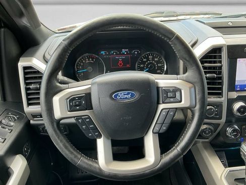 Used 2019 Ford F150 Lariat w/ Equipment Group 502A Luxury AWD/4WD image 12