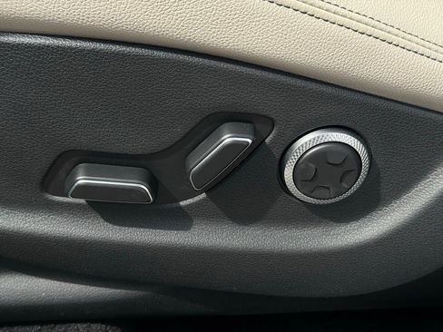 New 2026 Genesis GV70 2.5T Advanced w/ G1 Accessory Package image 28