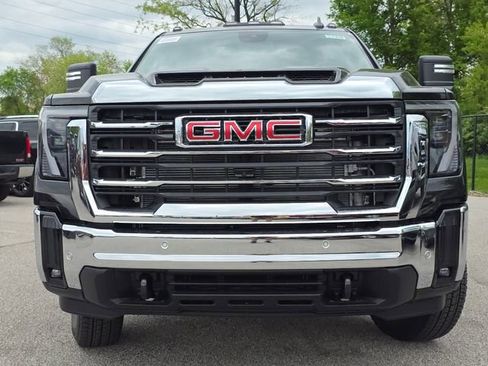 New 2026 GMC Sierra 3500 SLE w/ SLE Value Package AWD/4WD image 10