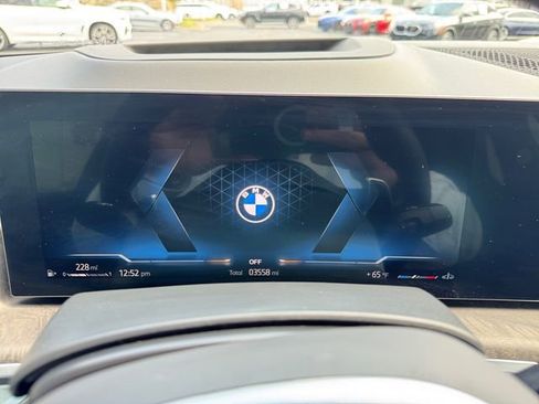 New 2026 BMW X7 xDrive40i w/ Executive Package image 18