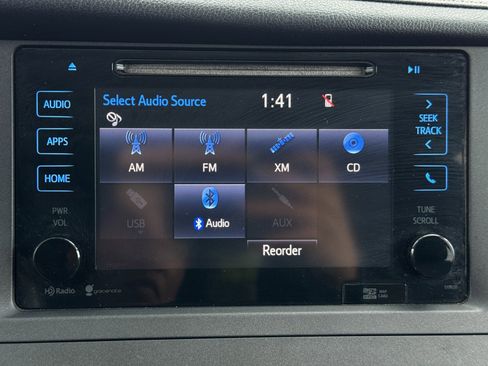 Used 2015 Toyota Sienna SE Premium image 26