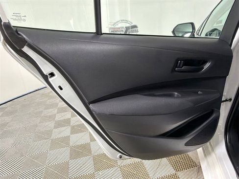 Used 2022 Toyota Corolla LE image 21