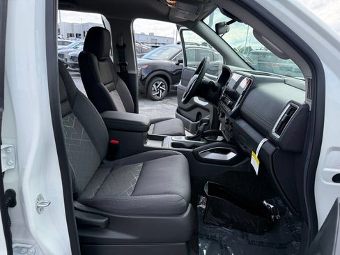 New 2026 Nissan Frontier SV w/ All-Weather Content Package AWD/4WD image 17
