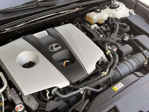 Used 2021 Lexus ES 300h w/ Luxury Package FWD image 32