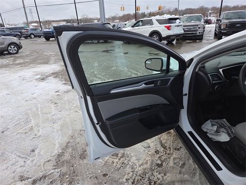 Used 2016 Ford Fusion S image 29