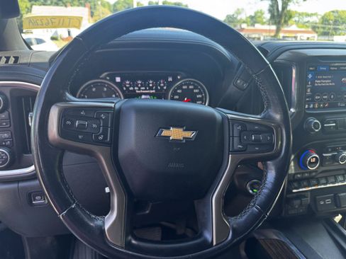 Certified 2022 Chevrolet Silverado 2500 High Country w/ Z71 Off-Road Package AWD/4WD image 29