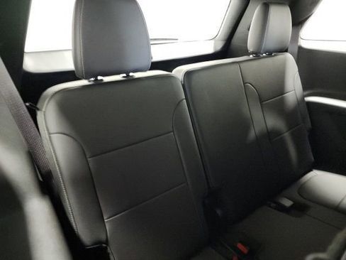 Used 2023 Chevrolet Traverse LT w/ LT Premium Package AWD/4WD image 20